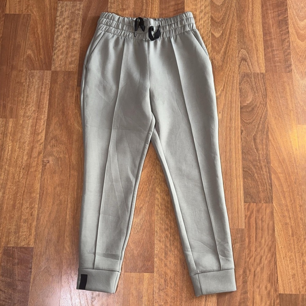 UNRL Pants Womens Medium Gray Knit Jogger Elastic Waist Pockets Stretch Athletic